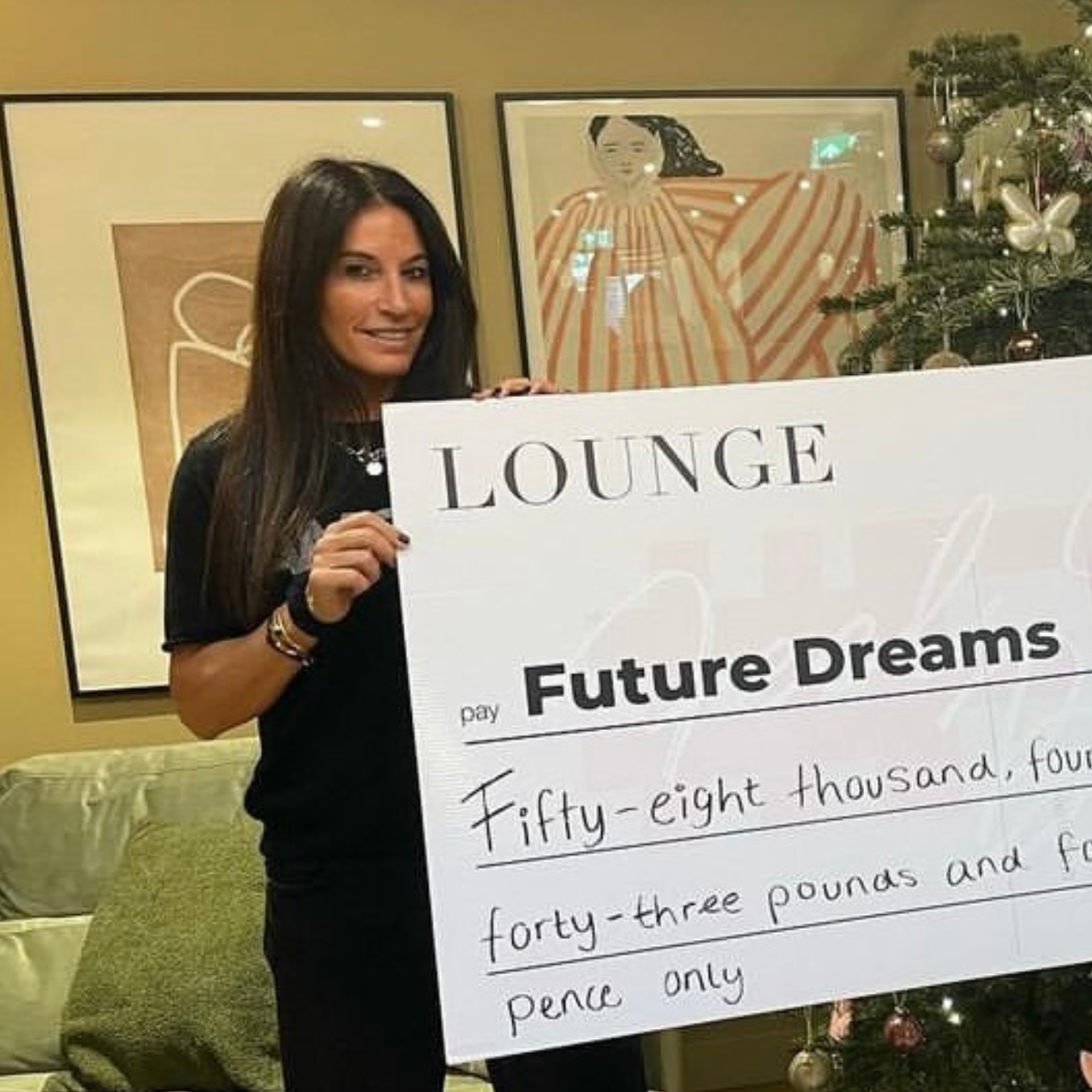 Jo from Future Dreams with cheque